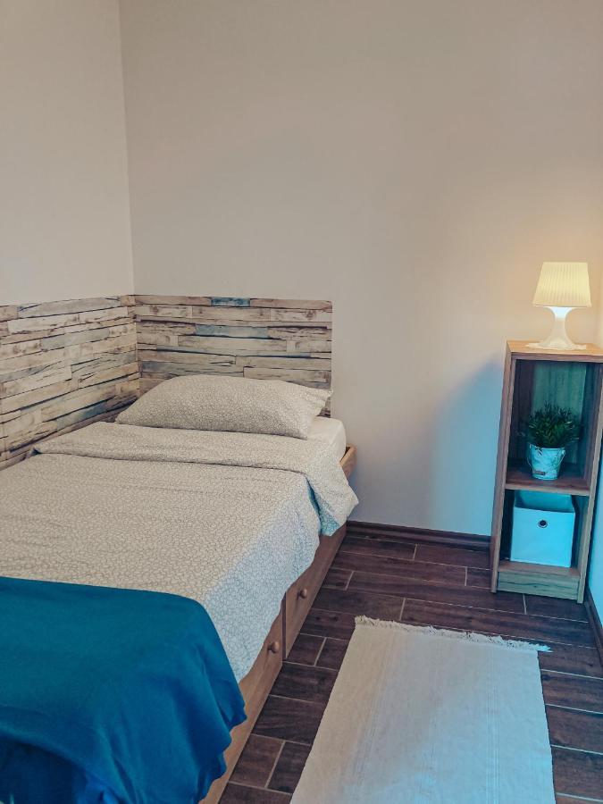 Apartments Ivanovic Идрия Екстериор снимка