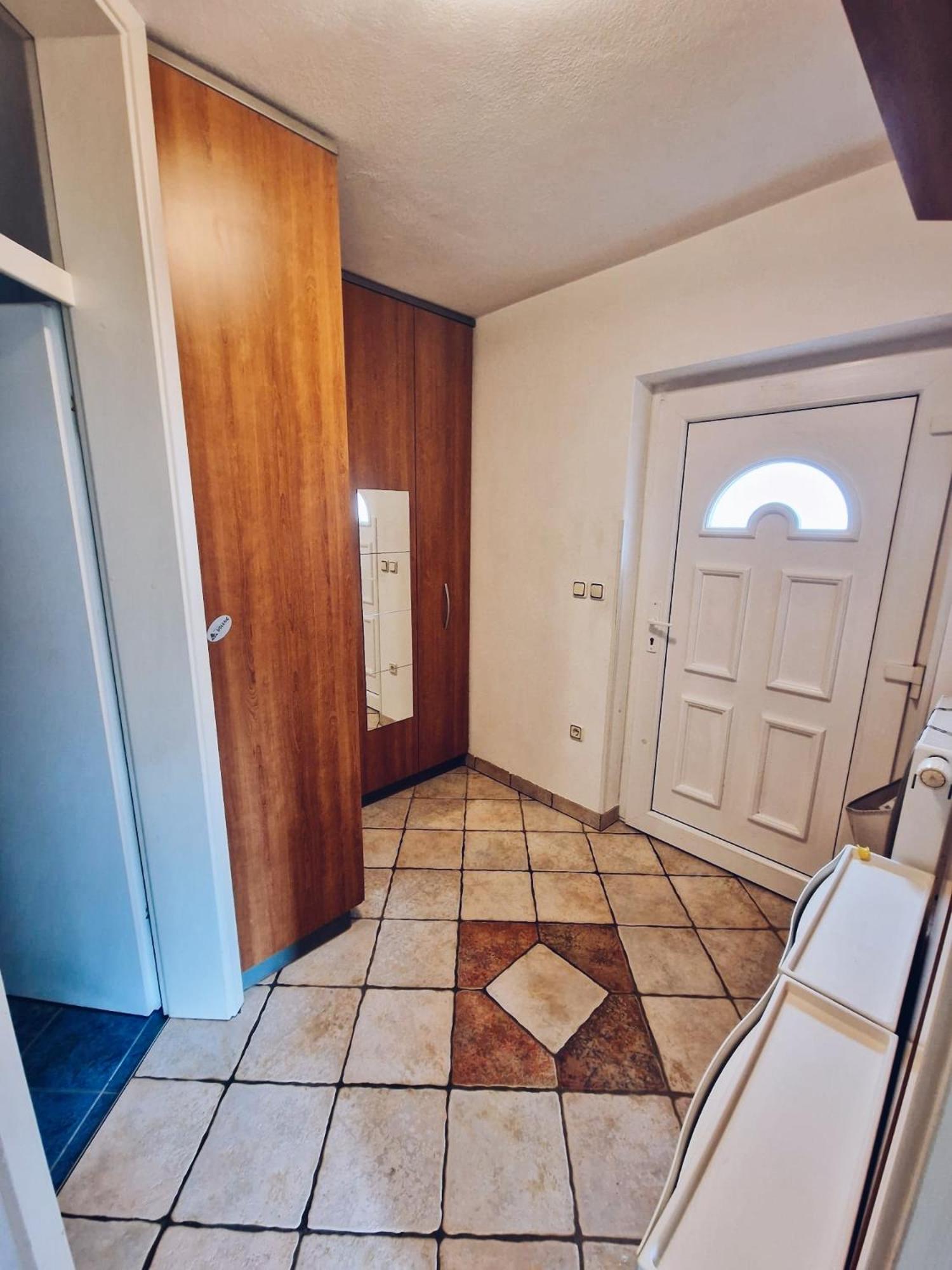 Apartments Ivanovic Идрия Екстериор снимка